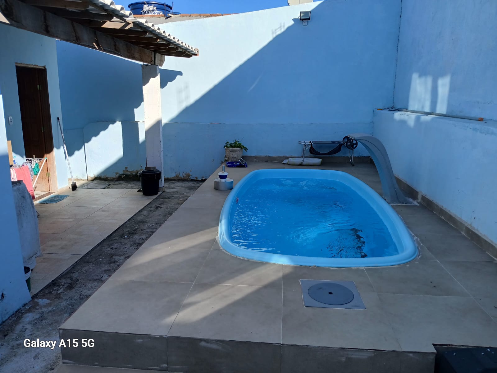 CASA COM 3 QUARTOS Á VENDA POR APENAS R$ 270.000 EM IGUABA GRANDE