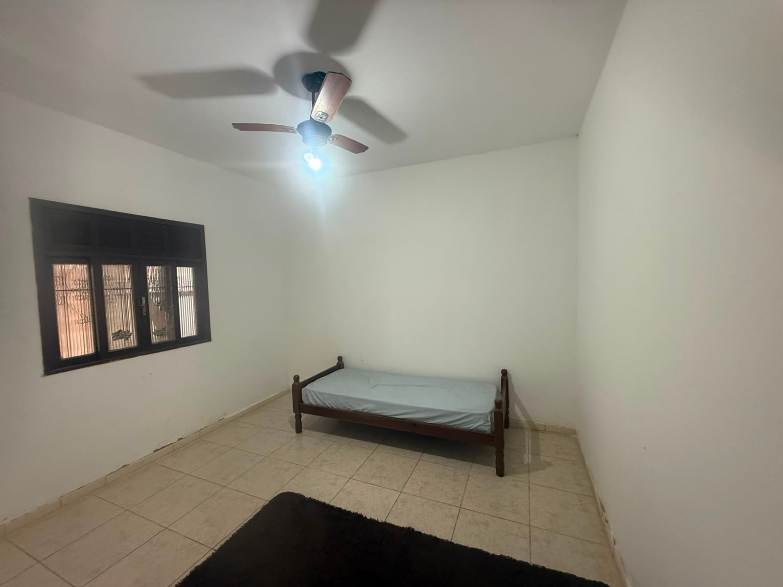 EXCELENTE CASA COM 4 QUARTOS, PISCINA E EDÍCULA ATRÁS - CIDADE NOVA