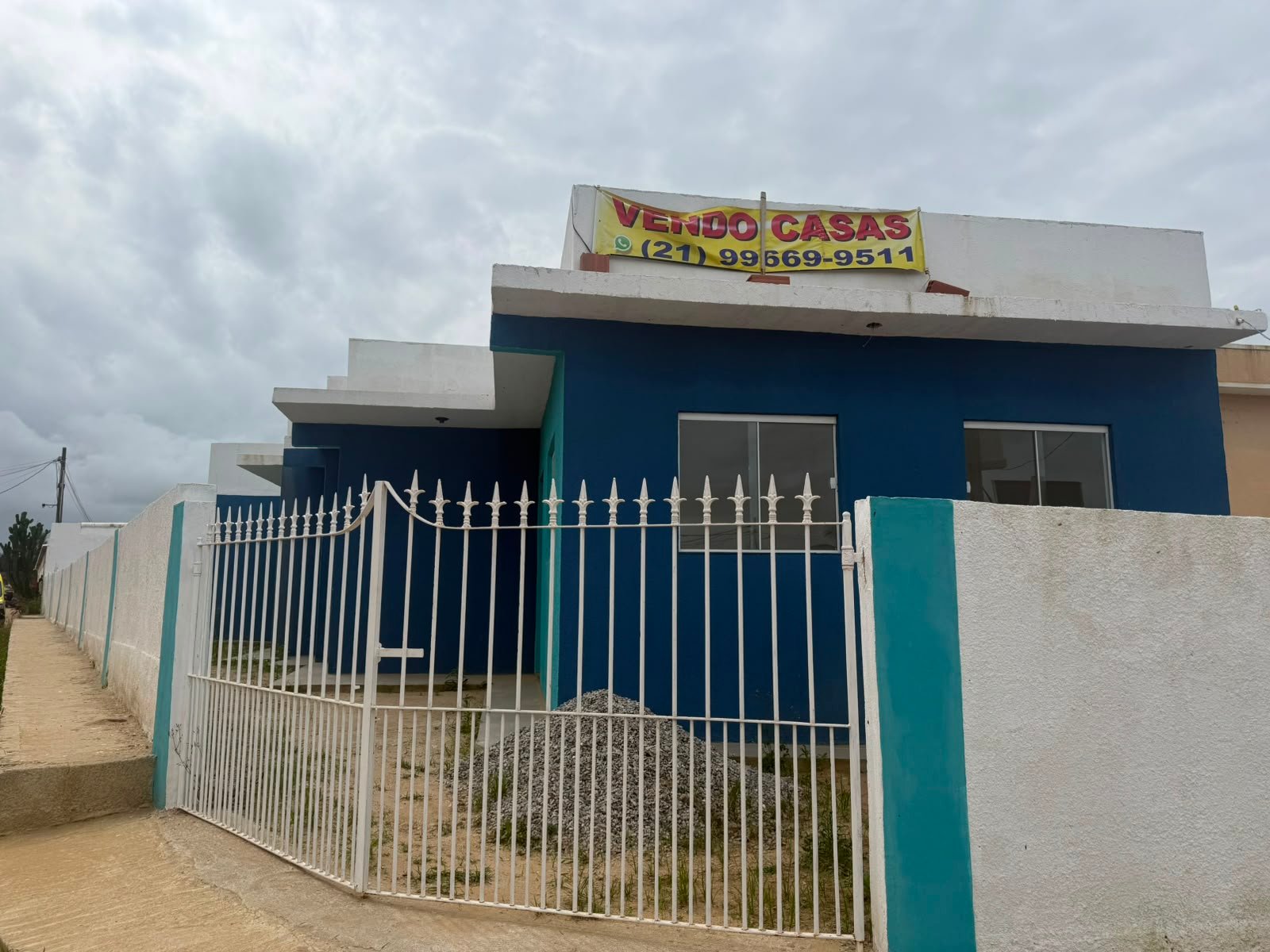 CASA COM 3 QUARTOS EM CIDADE NOVA - R$ 340.000