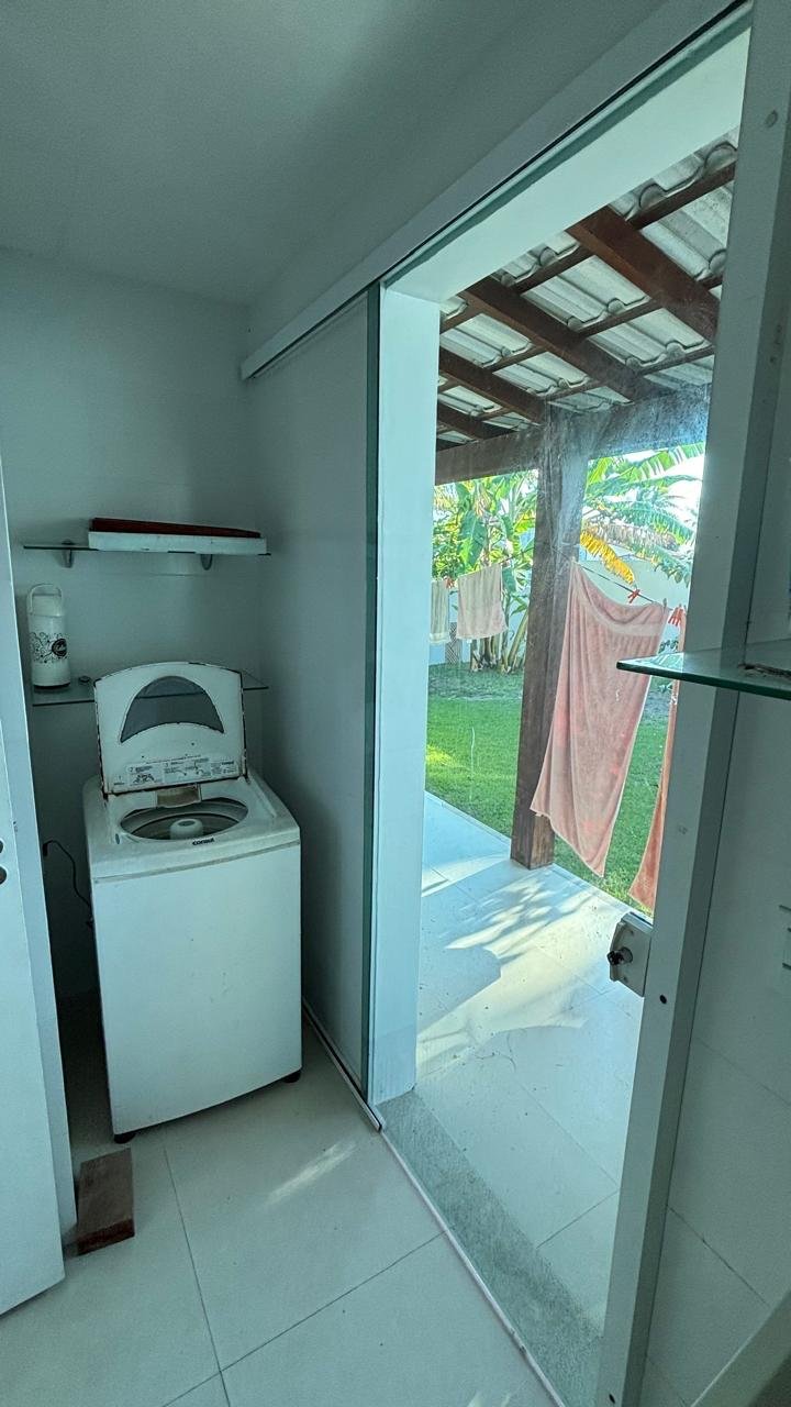 CASA PÉ NA AREIA PARA LOCAÇÃO UBÁS - R$ 3.000