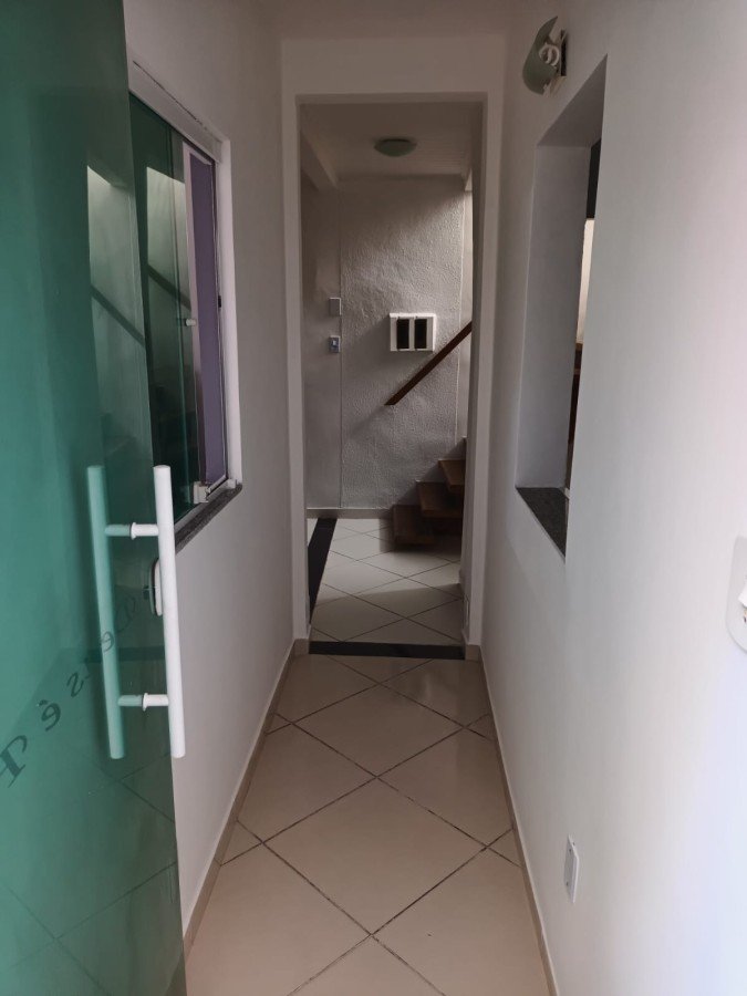 Casa duplex a apenas 120 metros de distância do Shopping park Lagos - Daniel Duarte