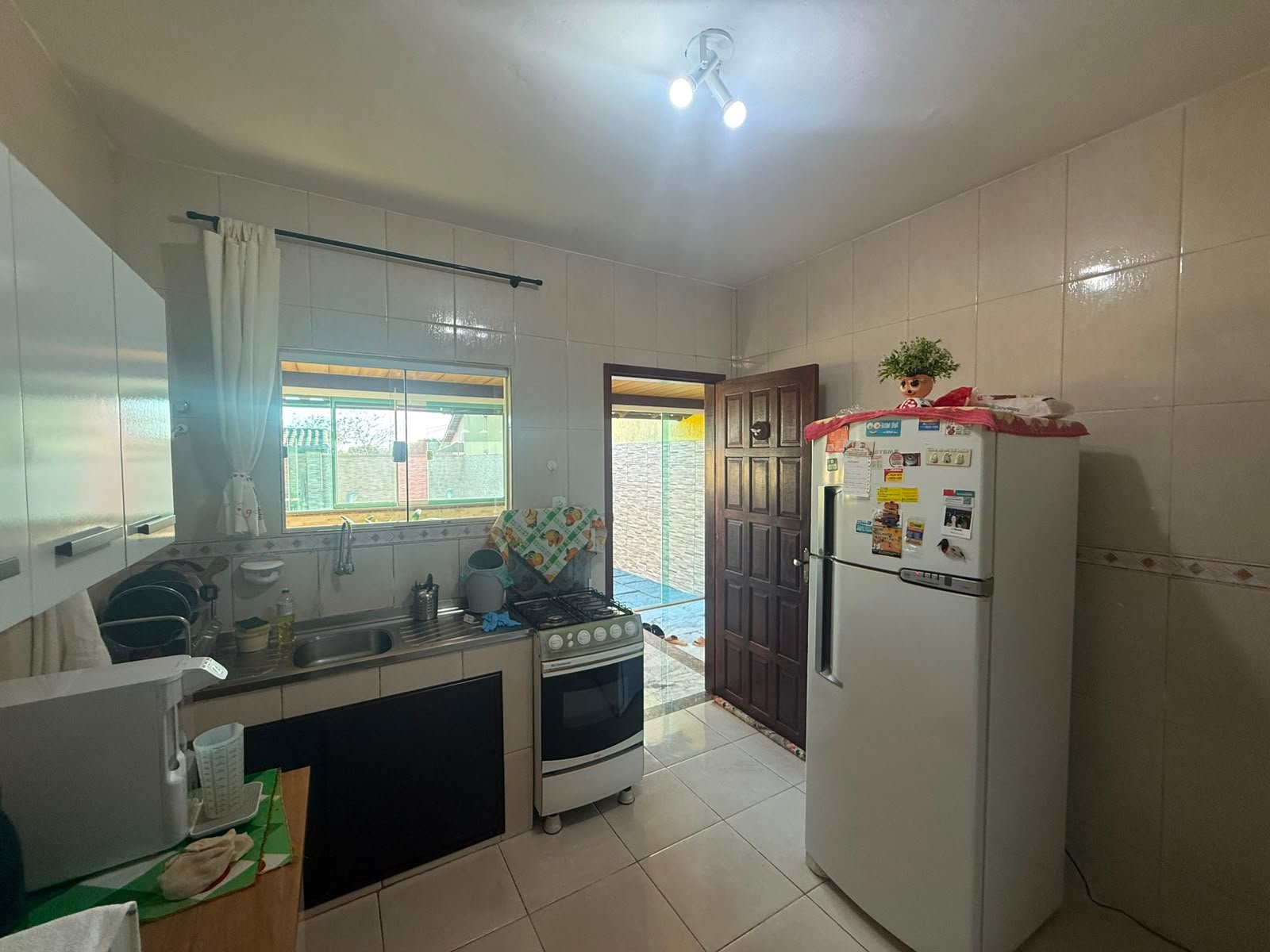CASA À VENDA COM PISCINA POR R$ 400.000